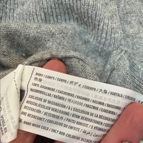 Women’s Abercrombie Cashmere Gray Mock Neck Sweater, Size Large - Picture 3 of 4